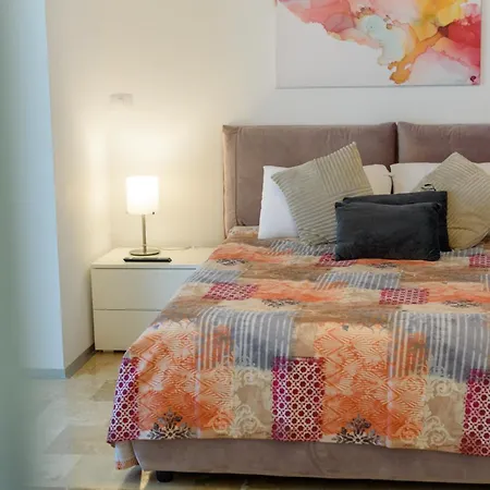 Apartment Studio Astria Rosegold - Complex Novum
