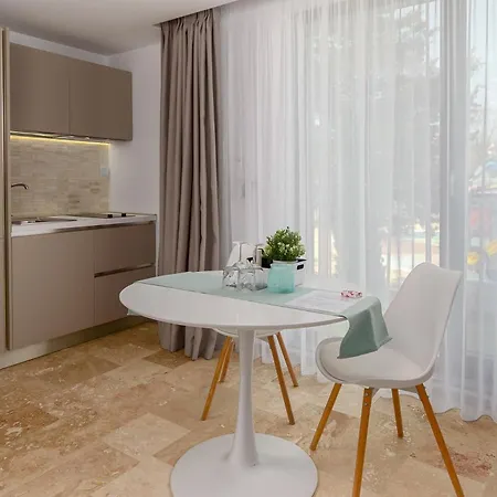 Apartment Astria Rosegold - Complex Novum